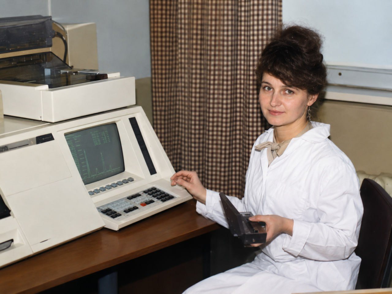 Senior Researcher L. Ya. Bezkrovna